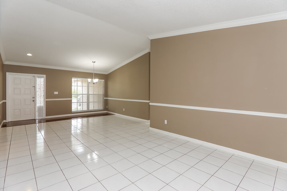 Building Photo - 16580 SW 145th Ct