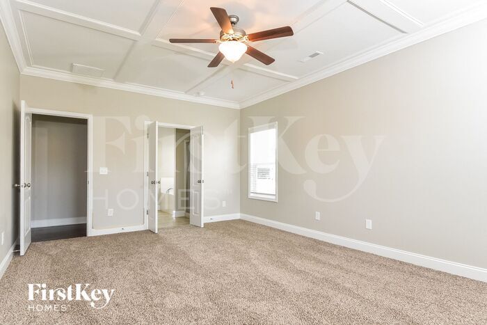 Building Photo - 743 Breeders Cup Dr