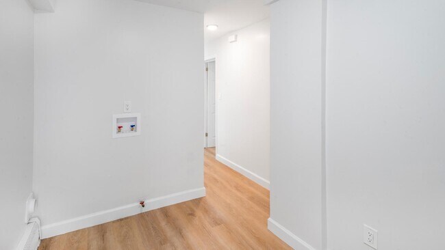 Building Photo - 6407 Granton Ave