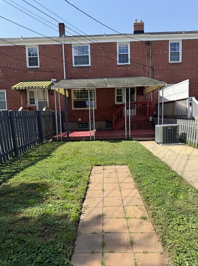 Building Photo - 1626 Feldbrook Rd
