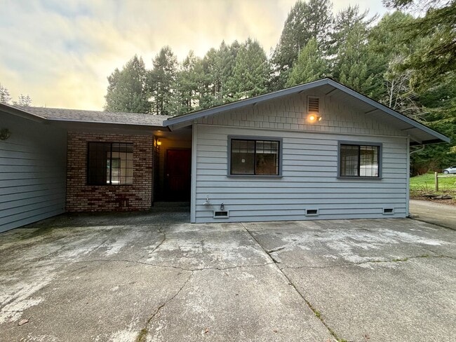 Building Photo - 4036 Campton Rd