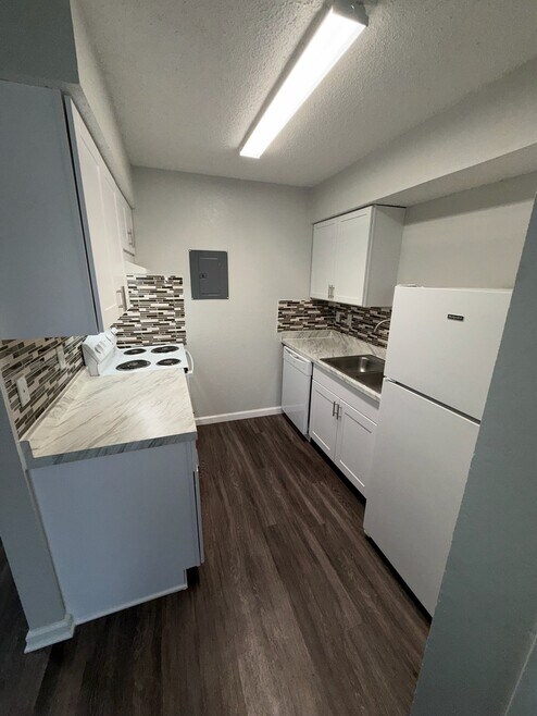 Building Photo - 3736 Bonnie Dr