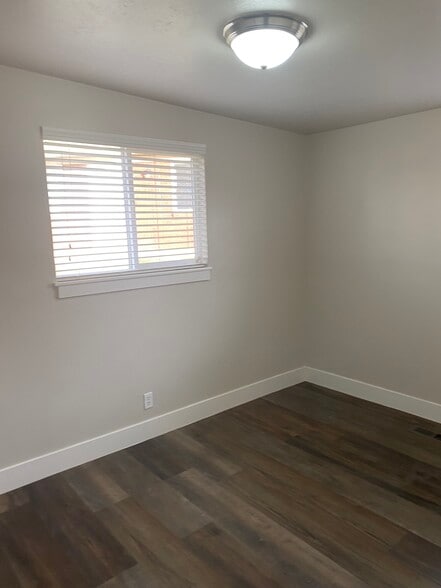 Building Photo - 4082 Liberty Ave