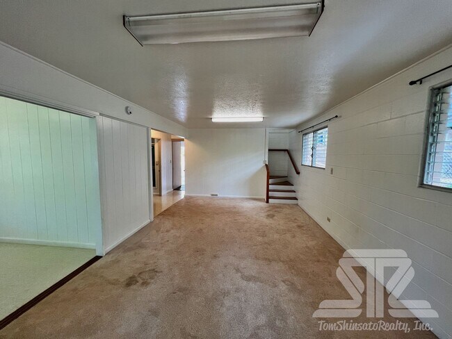 Building Photo - Two Story Home Diamond Head / Kapahulu