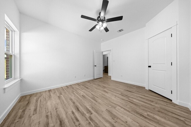 Building Photo - 5810 Cordillera Dr