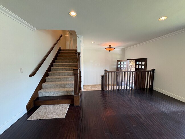 Building Photo - Spacious House - 2 stories - 4 Bedrooms + 2.5 Baths & large 2 car garage