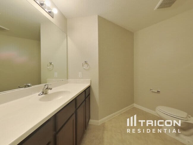 Building Photo - 24033 Wilde Dr