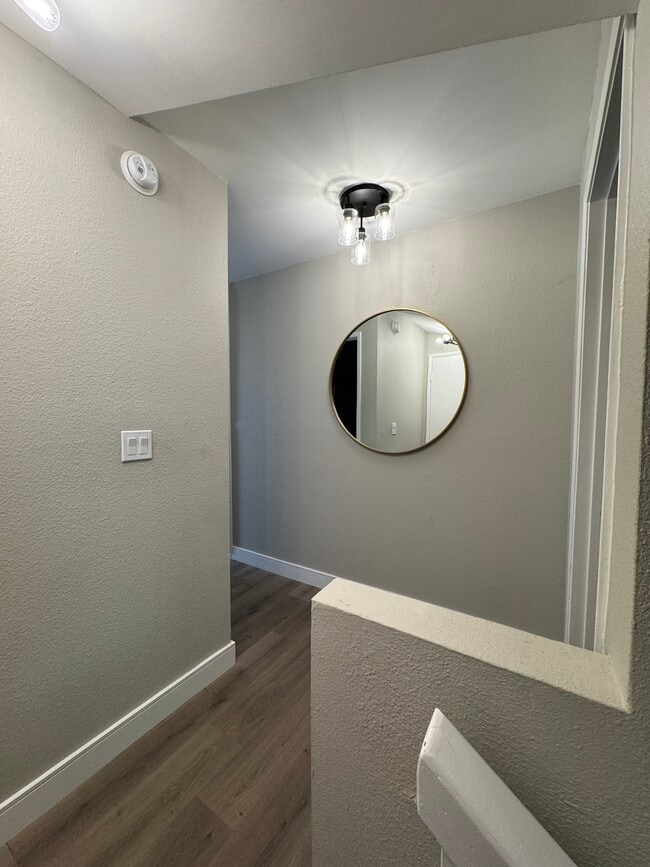 Building Photo - 6255 Canoga Ave