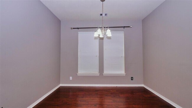 Building Photo - 6426 Black Bamboo Ln