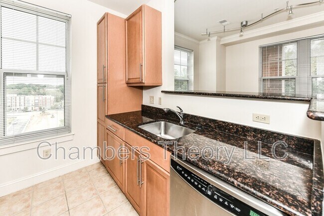 Building Photo - 11770 Sunrise Valley Dr