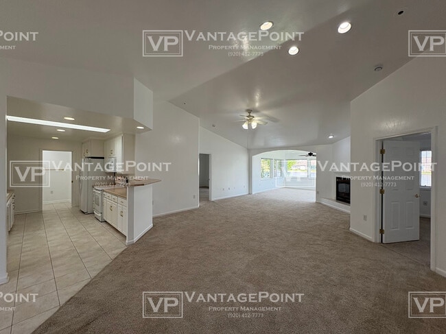 Building Photo - 1684 Twin Lakes Cir