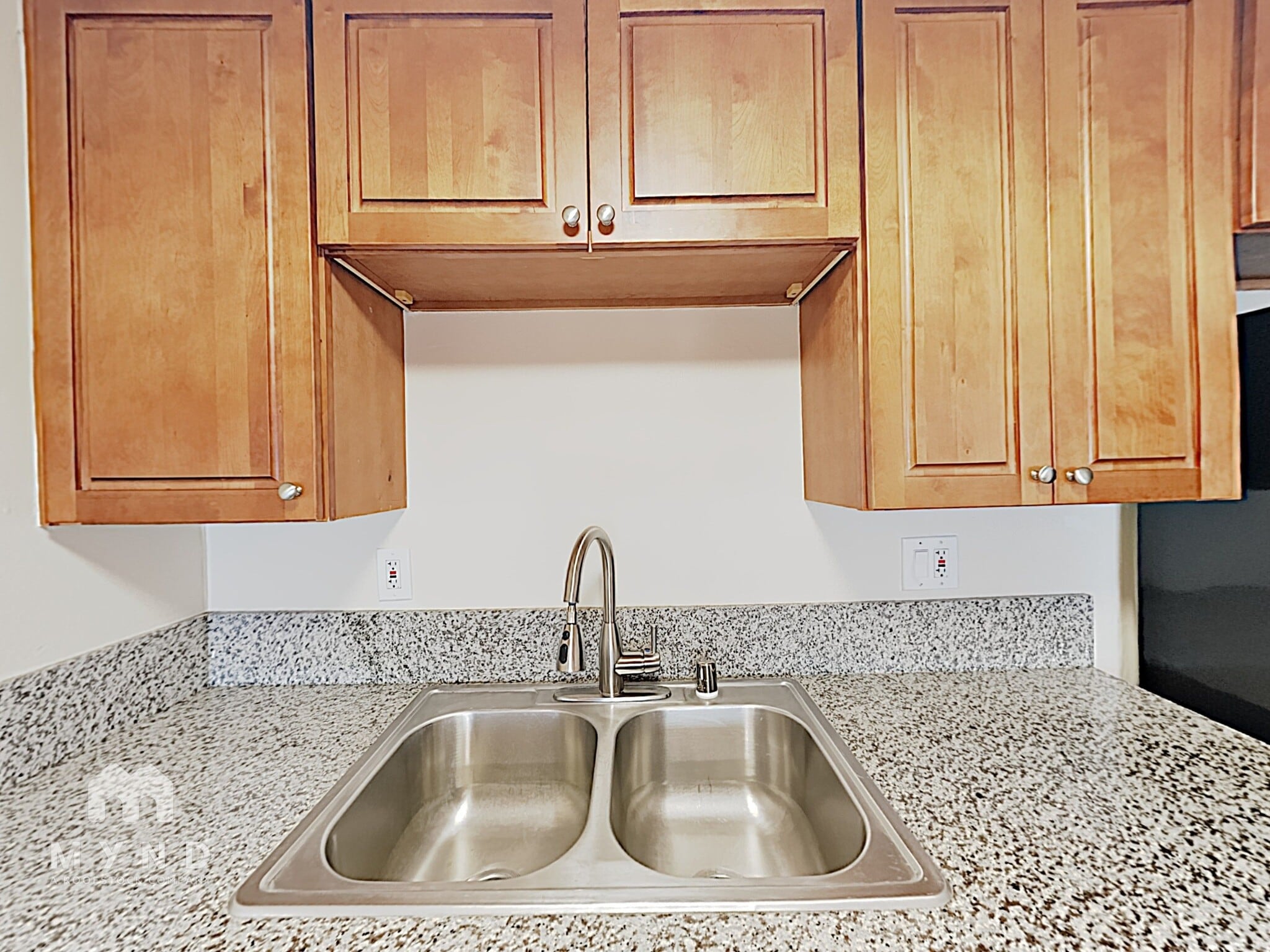 Building Photo - 6959 Greenback Ln