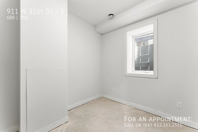 Building Photo - 911 W 31st St