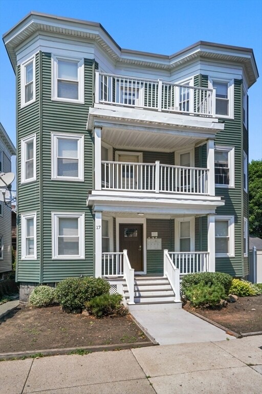 Building Photo - 17 Howes St