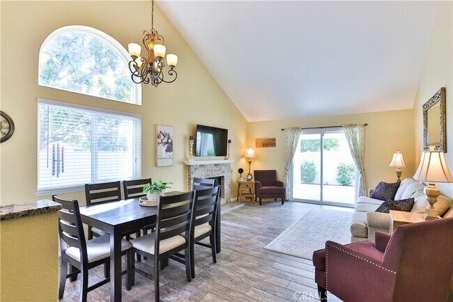 Building Photo - 7360 Cascade Ct