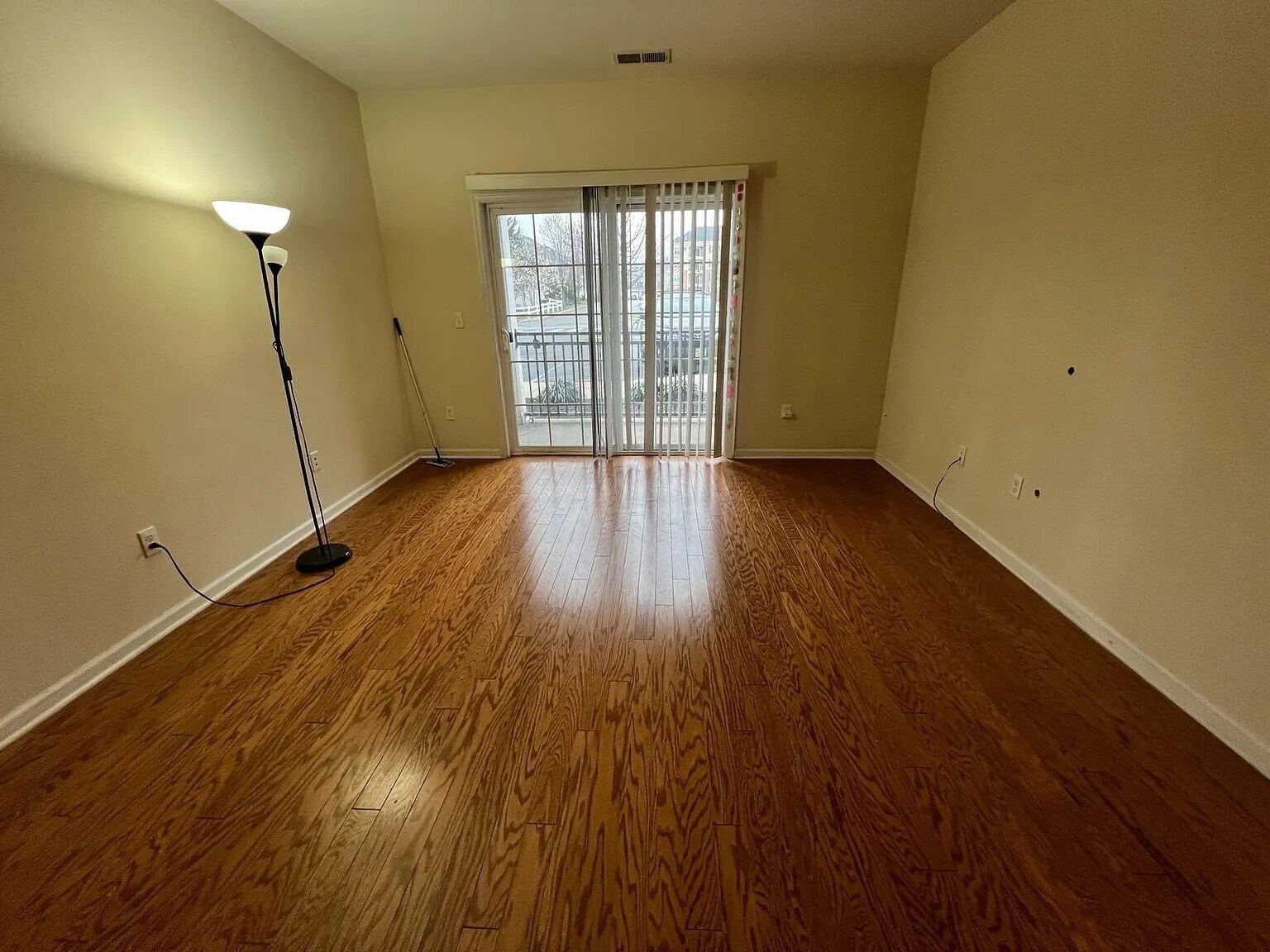 Building Photo - 1314 Sierra Dr