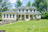 Building Photo - 6656 Kerns Rd