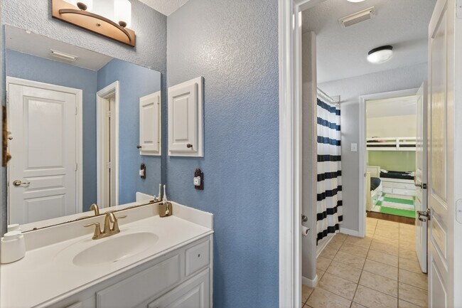 Building Photo - 42 N Arrow Canyon Cir