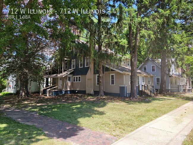 Primary Photo - 3 Bedroom 1 Bathroom Unit Located 1 Block ...