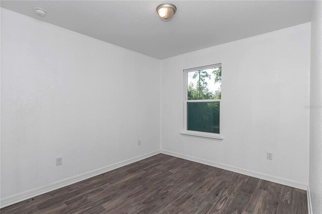 Building Photo - 5936 NW 56th Pl