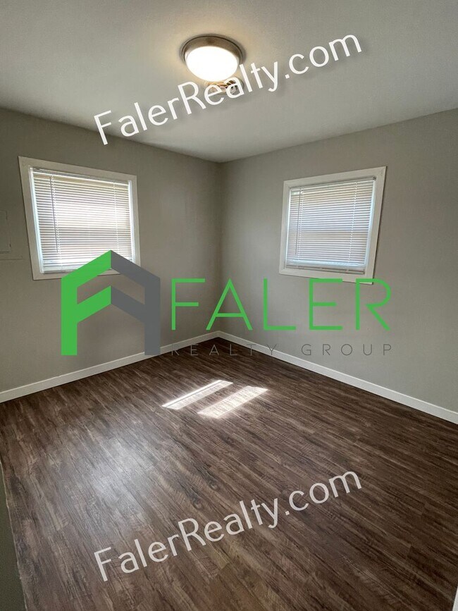 Building Photo - Completely Remodeled Kettering Home