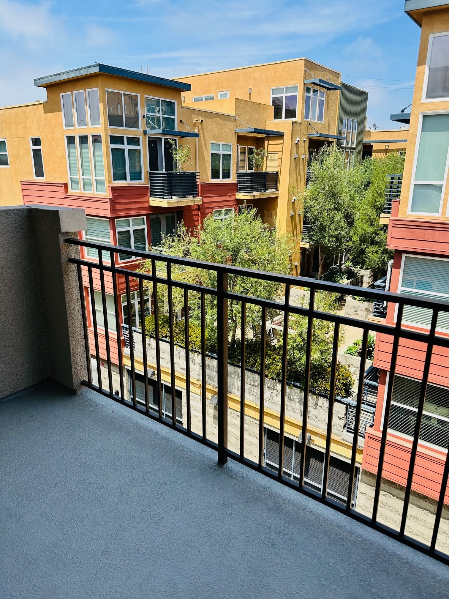 Building Photo - 4060 Glencoe Ave