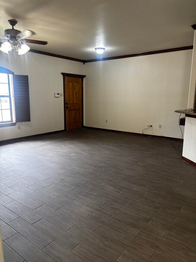 Building Photo - 8216 Casa Verde Rd