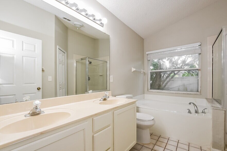 Building Photo - 3844 Becontree Pl