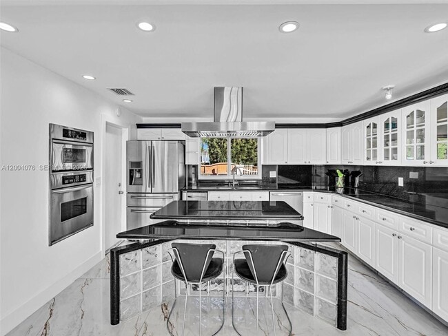 Building Photo - 12904 Banyan Rd