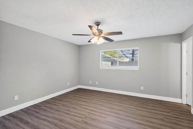 Building Photo - 2510 Marble Falls Dr