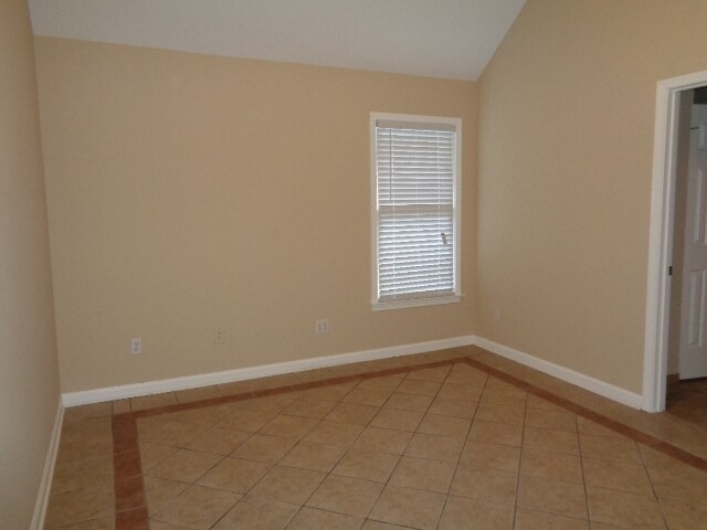 Building Photo - 5181 Marlboro Ct