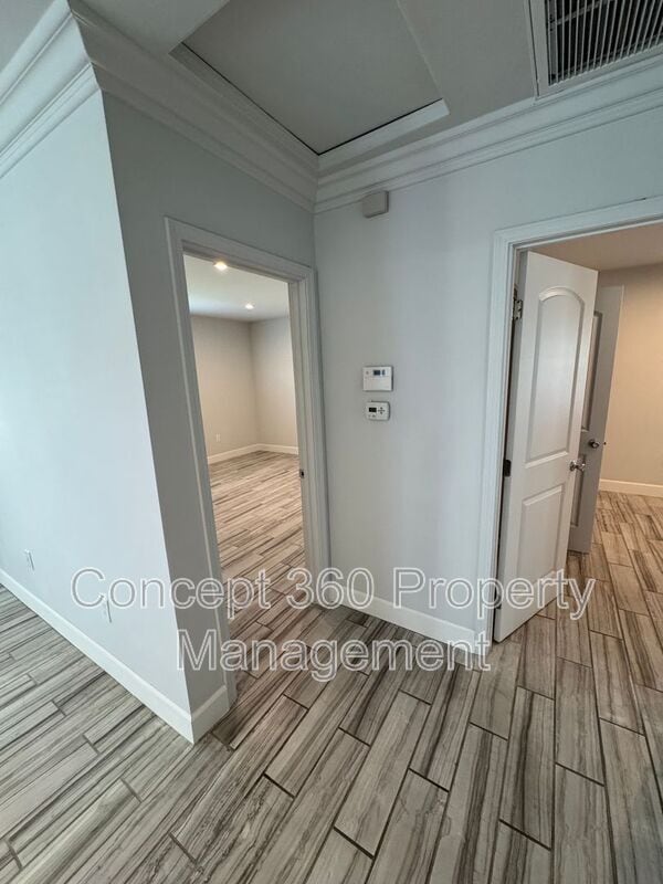 Building Photo - 1143 W 163rd St