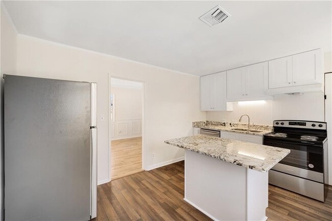 Building Photo - 3841 Cherokee Trail