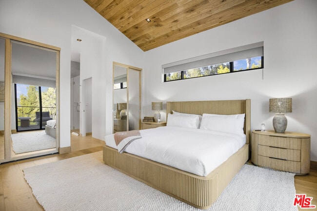 Building Photo - 1754 Lechusa Rd