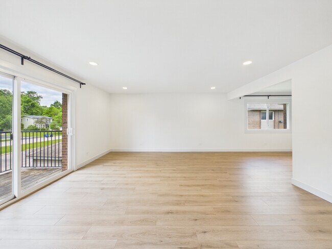 Building Photo - 4525 Blackhawk Ln