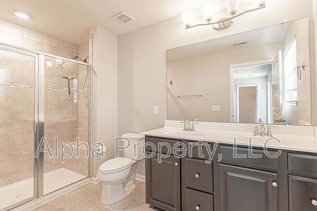 Building Photo - 125 Middleby Way