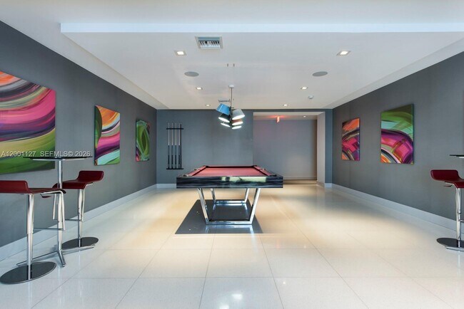 Building Photo - 300 Sunny Isles Blvd