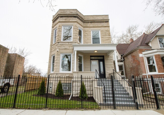 Primary Photo - 5738 S Sangamon St