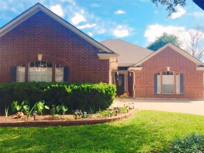 Primary Photo - 23223 Diamond Knoll Ct