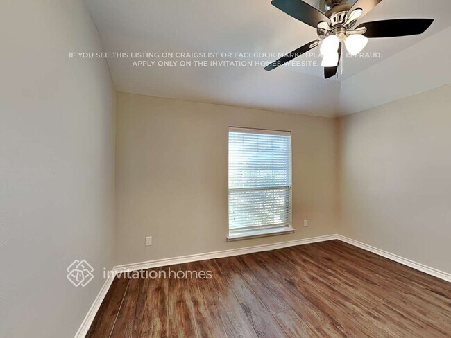 Building Photo - 137 Acadia Ln