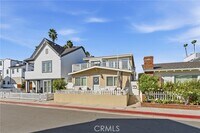 Building Photo - 403 38th St