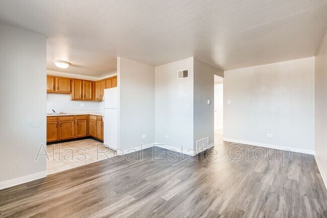 Building Photo - 2550 N Ogden St