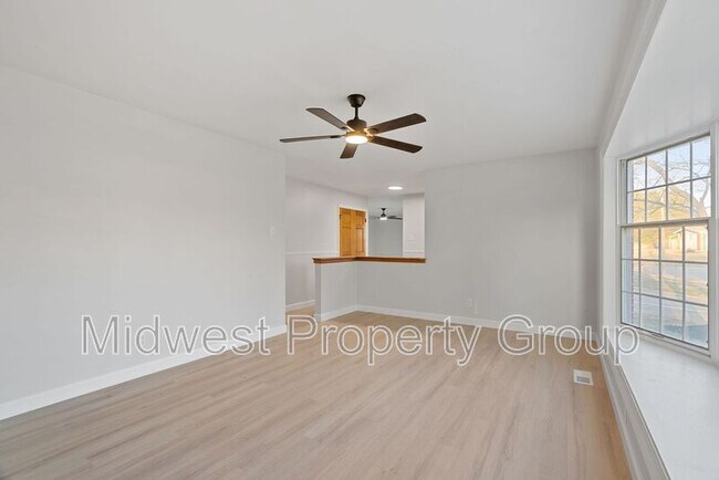 Building Photo - 3325 Hermoso Dr