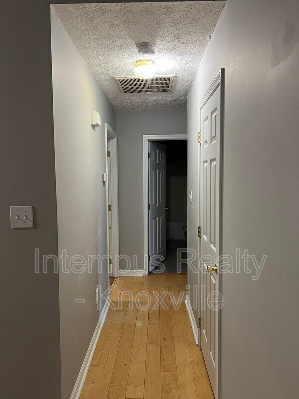 Building Photo - 7361 Carowinds Ln