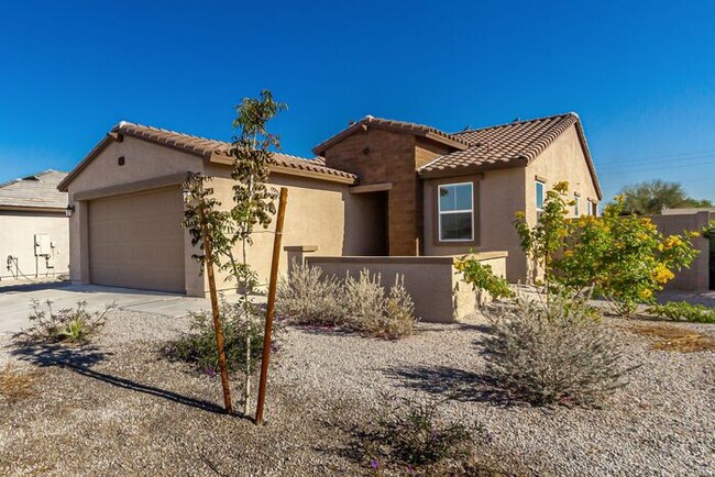 Building Photo - Built in 2024 3 bed 2 bath gated community!