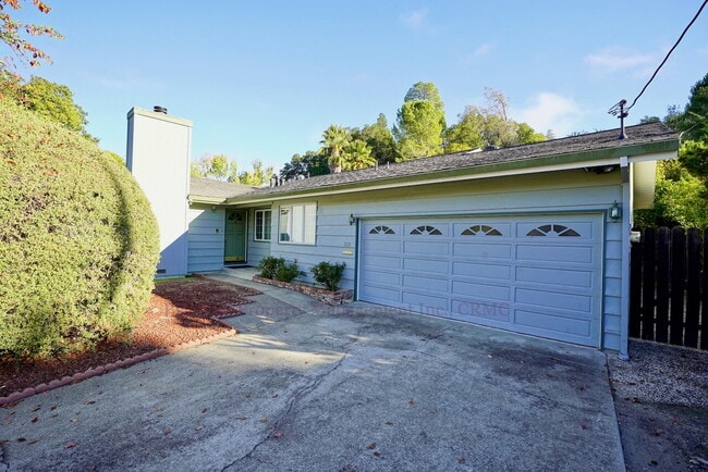 Primary Photo - Loma Verde Home with Spacious Backyard, Great Neighborhood!