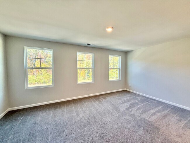 Building Photo - Stunning 3BD, 2.5BA Raleigh Townhome with ...