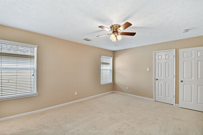 Building Photo - 8019 Spring Bluebonnet Dr