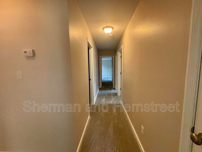 Building Photo - 636 Bridgton Dr