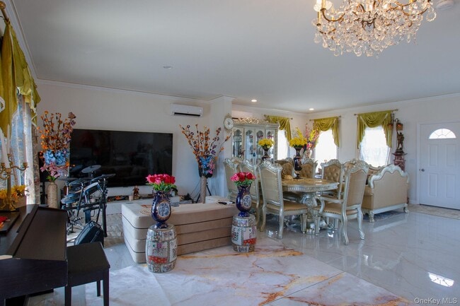 Building Photo - 126 Trafalgar Dr